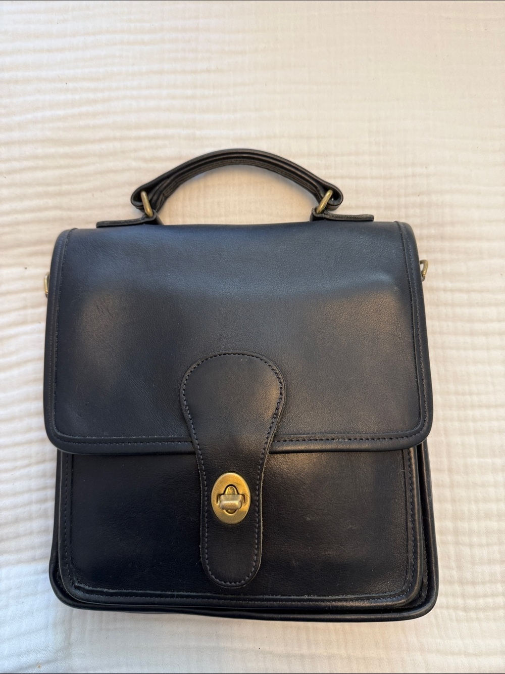 Vintage Coach Station Bag (Style 5130) Black Pristine!